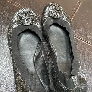 Tory Burch scrunch flats